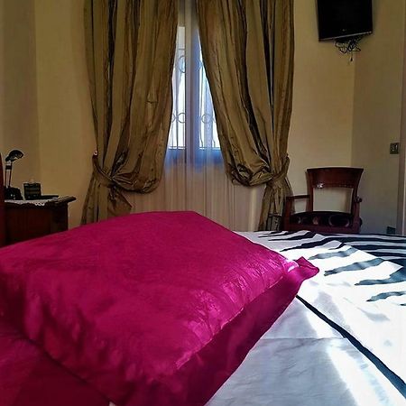 Piccolo Mondo Hotel Zovencedo Bagian luar foto
