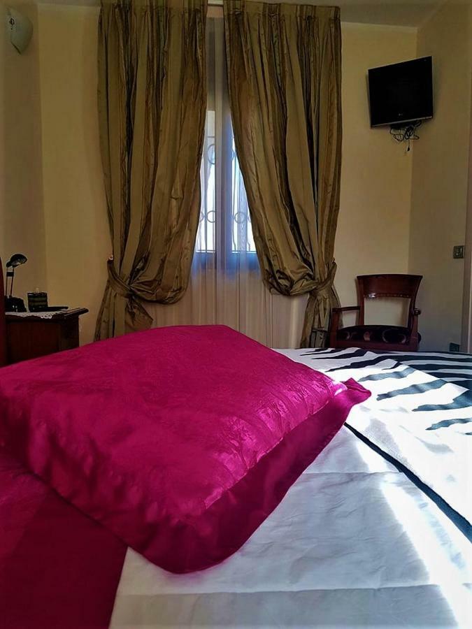 Piccolo Mondo Hotel Zovencedo Bagian luar foto
