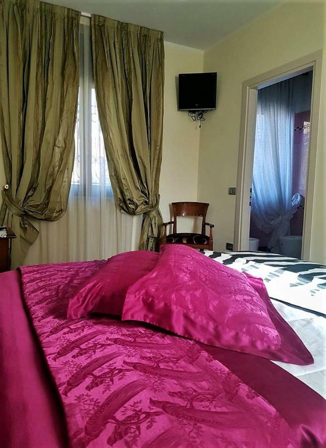 Piccolo Mondo Hotel Zovencedo Bagian luar foto